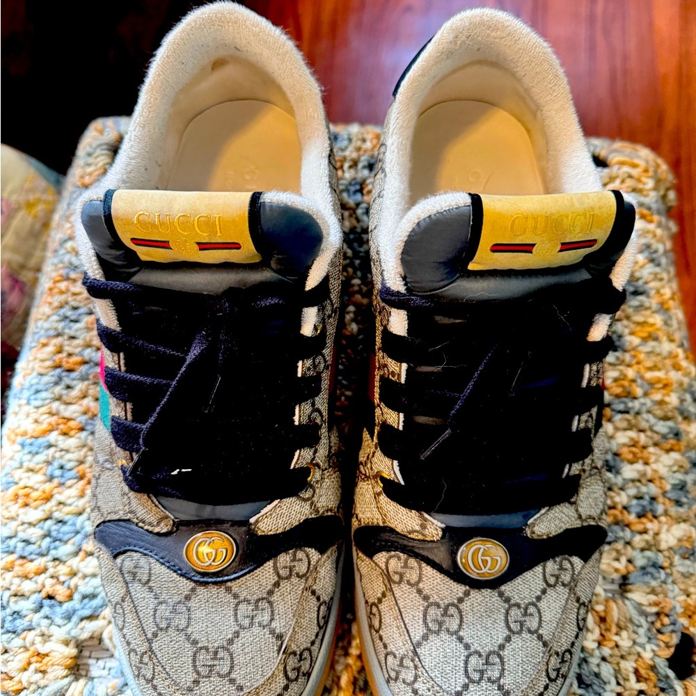 Gucci shoes